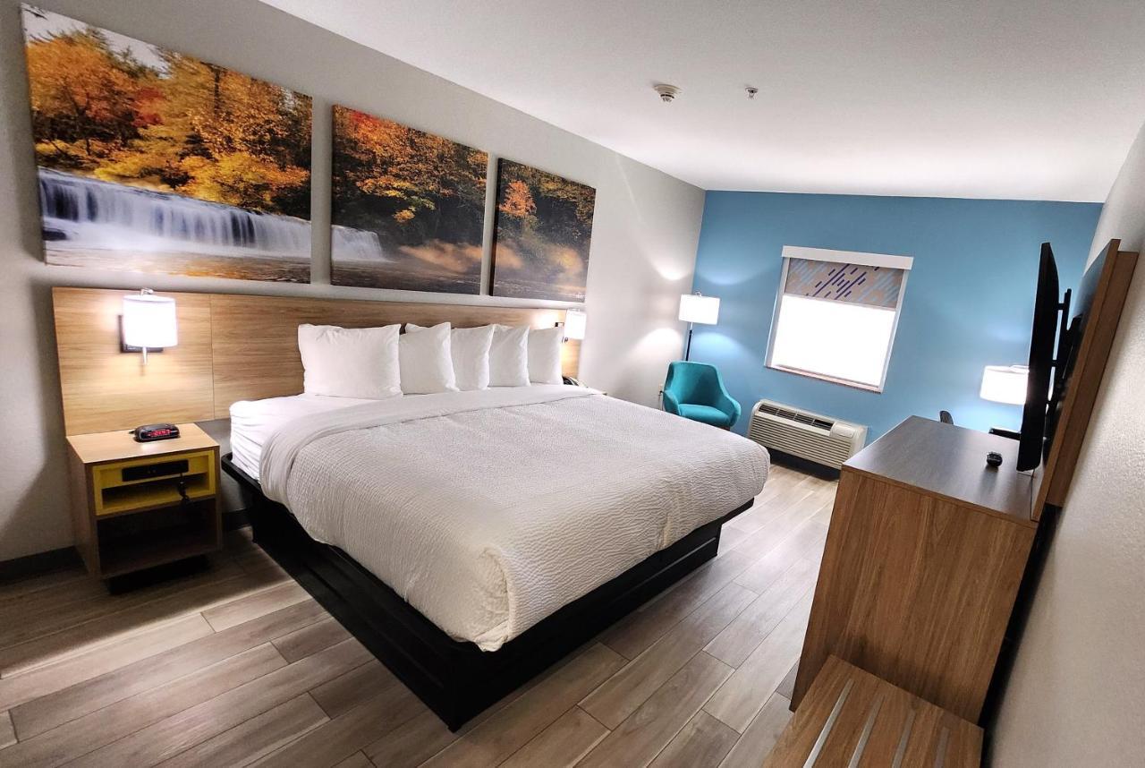 Days Inn & Suites By Wyndham Russellville Buitenkant foto